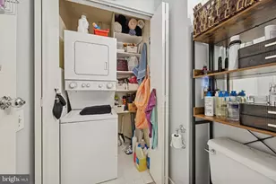 315 New St, Philadelphia, PA 19106 - Photo 16