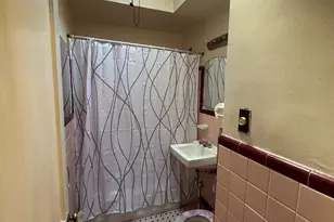 2135 Homer St, Philadelphia, PA 19138 - Photo 6