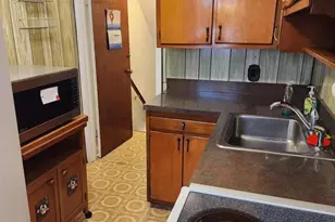 2912 S 61st St, Philadelphia, PA 19142 - Photo 6