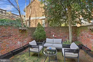 131 Pine St, Philadelphia, PA 19106 - Photo 8