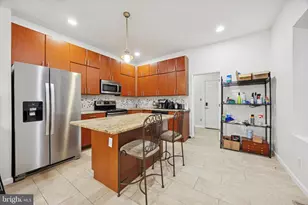 151 W Abbottsford Ave, Philadelphia, PA 19144 - Photo 4