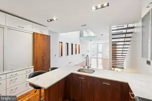 2249 Fitzwater St, Philadelphia, PA 19146 - Photo 8