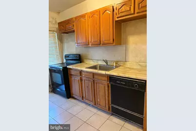 5215 Lebanon Avenue, Philadelphia, PA 19131 - Photo 10