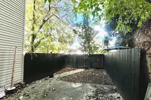 1537 W Stiles St, Philadelphia, PA 19121 - Photo 8