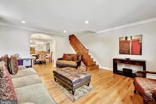 933 E Slocum St, Philadelphia, PA 19150 - Photo 2