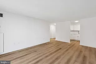 2020 Walnut St, Philadelphia, PA 19103 - Photo 2