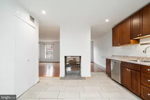 1717 Green St, Philadelphia, PA 19130 - Photo 16