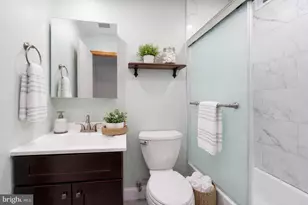 1717 Green St, Philadelphia, PA 19130 - Photo 26