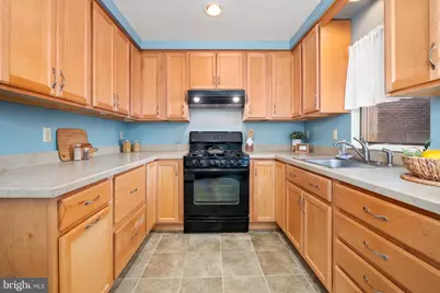 39 W Durham Street, Philadelphia, PA 19119 - Photo 10