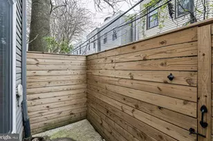 1514 S Bambrey St, Philadelphia, PA 19146 - Photo 26