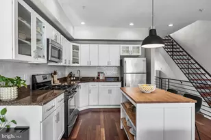 1627 Fairmount Ave, Philadelphia, PA 19130 - Photo 10