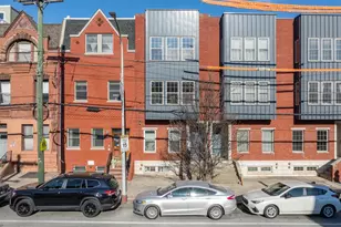 1627 Fairmount Ave, Philadelphia, PA 19130 - Photo 4