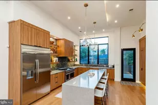 227 E Allen St, Philadelphia, PA 19125 - Photo 16