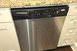 201 N 8th St, Philadelphia, PA 19106 - Photo 8