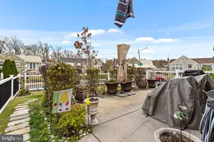 8102 Lister St, Philadelphia, PA 19152 - Photo 4