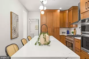 2308 Christian St, Philadelphia, PA 19146 - Photo 36