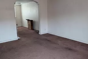 6719 Sylvester St, Philadelphia, PA 19149 - Photo 2