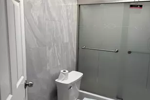 6902 Buist Ave, Philadelphia, PA 19142 - Photo 40