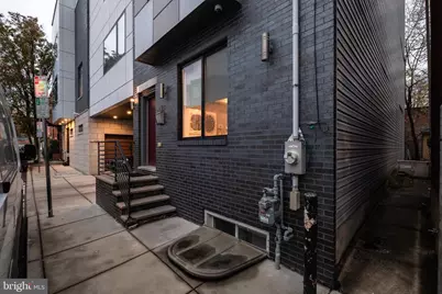 1121 Earl Street, Philadelphia, PA 19125 - Photo 2