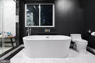 1121 Earl St, Philadelphia, PA 19125 - Photo 46