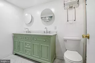 3750 Clarendon Ave, Philadelphia, PA 19114 - Photo 18