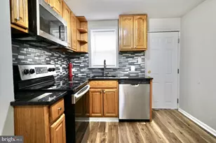 2655 Cedar St, Philadelphia, PA 19125 - Photo 12