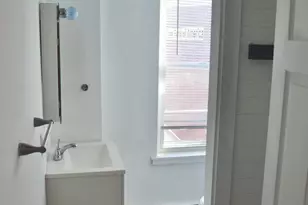 424 E Girard Ave, Philadelphia, PA 19125 - Photo 2