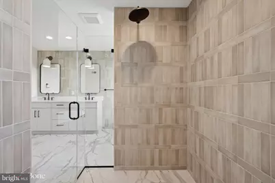 608 N Brenna Walk, Philadelphia, PA 19123 - Photo 54