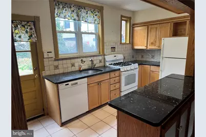 486 Roxborough Avenue, Philadelphia, PA 19128 - Photo 4