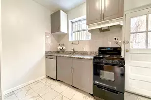 2416 Manning St, Philadelphia, PA 19103 - Photo 4