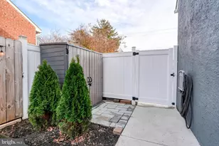 9502 Hilspach St, Philadelphia, PA 19115 - Photo 6