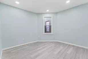 808 S 56th St, Philadelphia, PA 19143 - Photo 14