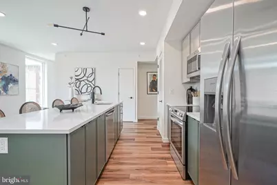 1301 Bainbridge Street #402, Philadelphia, PA 19147 - Photo 4