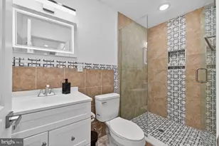 2542 Arcadia St, Philadelphia, PA 19125 - Photo 12