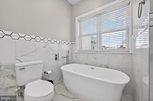 2542 Arcadia St, Philadelphia, PA 19125 - Photo 26