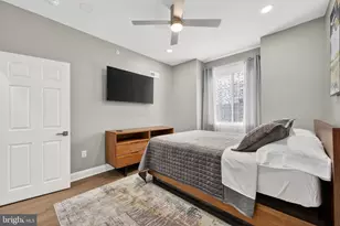 2542 Arcadia St, Philadelphia, PA 19125 - Photo 18