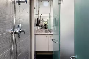 2041 Locust St, Philadelphia, PA 19103 - Photo 24