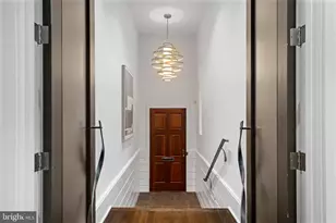 2041 Locust St, Philadelphia, PA 19103 - Photo 2