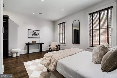 2041 Locust Street, Philadelphia, PA 19103 - Photo 30