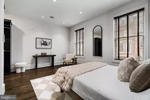 2041 Locust St, Philadelphia, PA 19103 - Photo 30