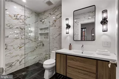 2041 Locust Street, Philadelphia, PA 19103 - Photo 32