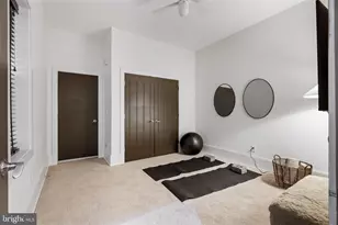 2041 Locust St, Philadelphia, PA 19103 - Photo 10