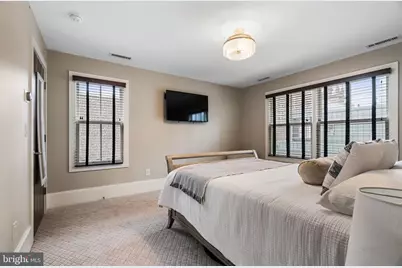 2041 Locust Street, Philadelphia, PA 19103 - Photo 64