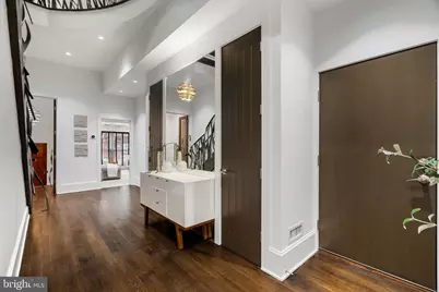 2041 Locust Street, Philadelphia, PA 19103 - Photo 4