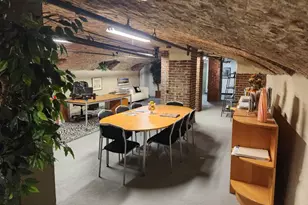 136 N 2nd St, Philadelphia, PA 19106 - Photo 1