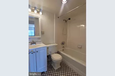 210 Locust Street #19FW, Philadelphia, PA 19106 - Photo 10