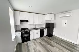 4732 Longshore Ave, Philadelphia, PA 19135 - Photo 2