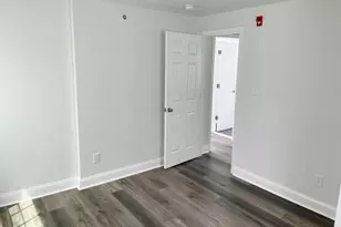 4732 Longshore Ave, Philadelphia, PA 19135 - Photo 8