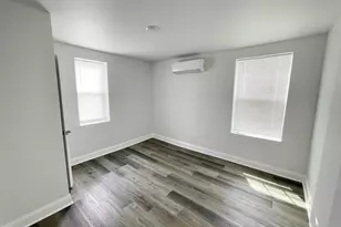 4732 Longshore Ave, Philadelphia, PA 19135 - Photo 10