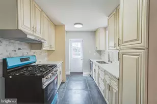 2020 E Cumberland St, Philadelphia, PA 19125 - Photo 14